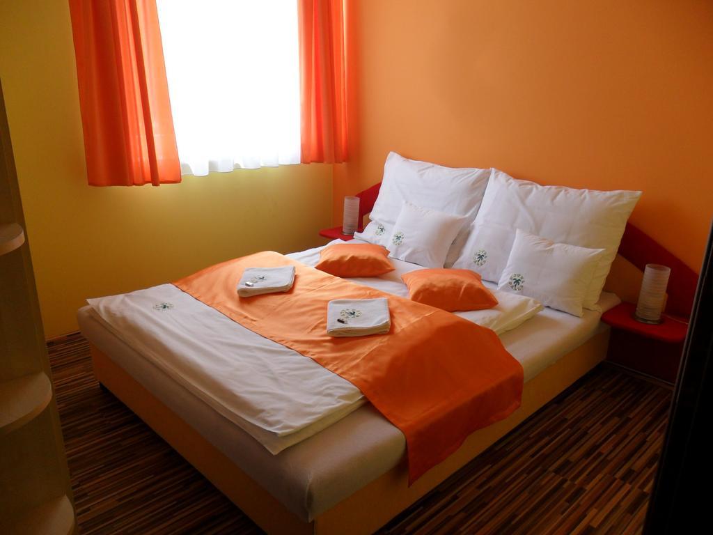 Hotel Palma Nyirbator Room photo